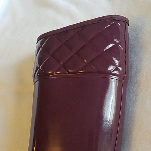 Hunter Rainboots in Plum/Purple - Picture 7 of 8